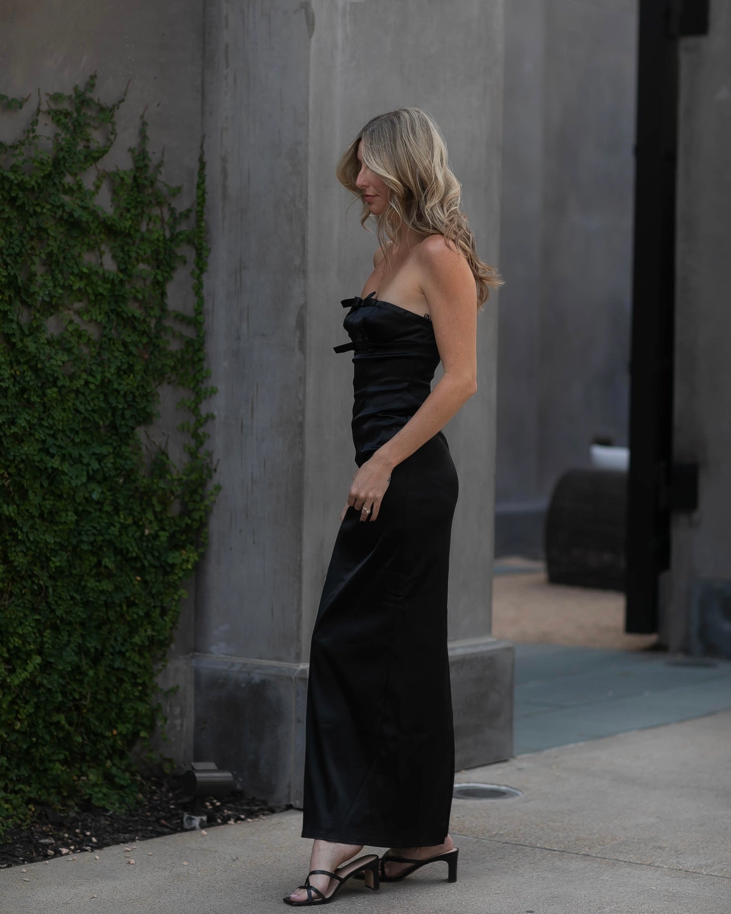 Tres Chic Black Dress